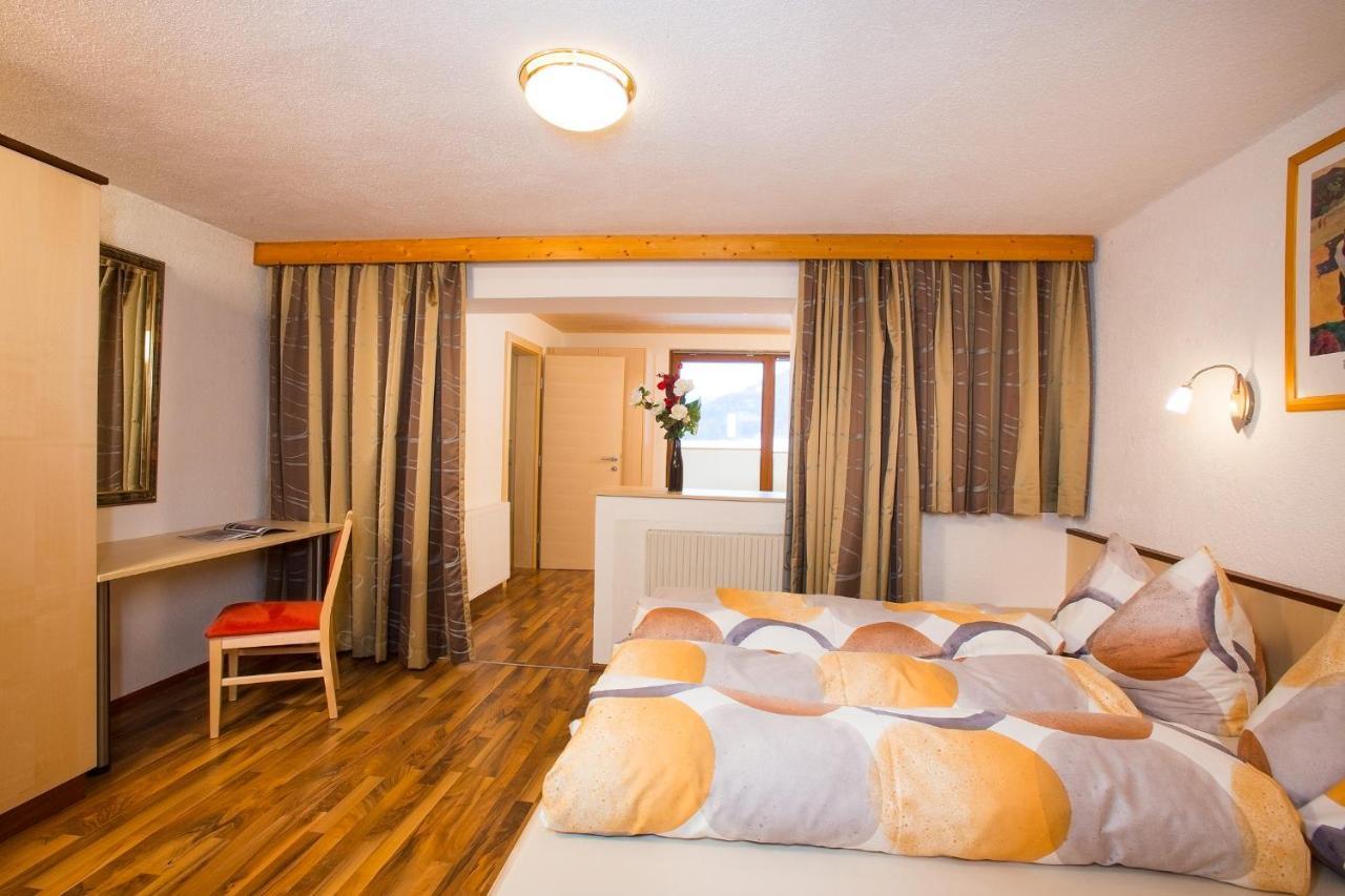 Familienferienhaus Florentine Längenfeld Exteriér fotografie